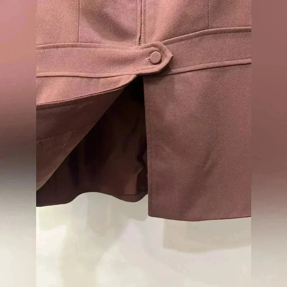 Expressions Brown Zip Front Skirt Suit Size 6 - Picture 7 of 12
